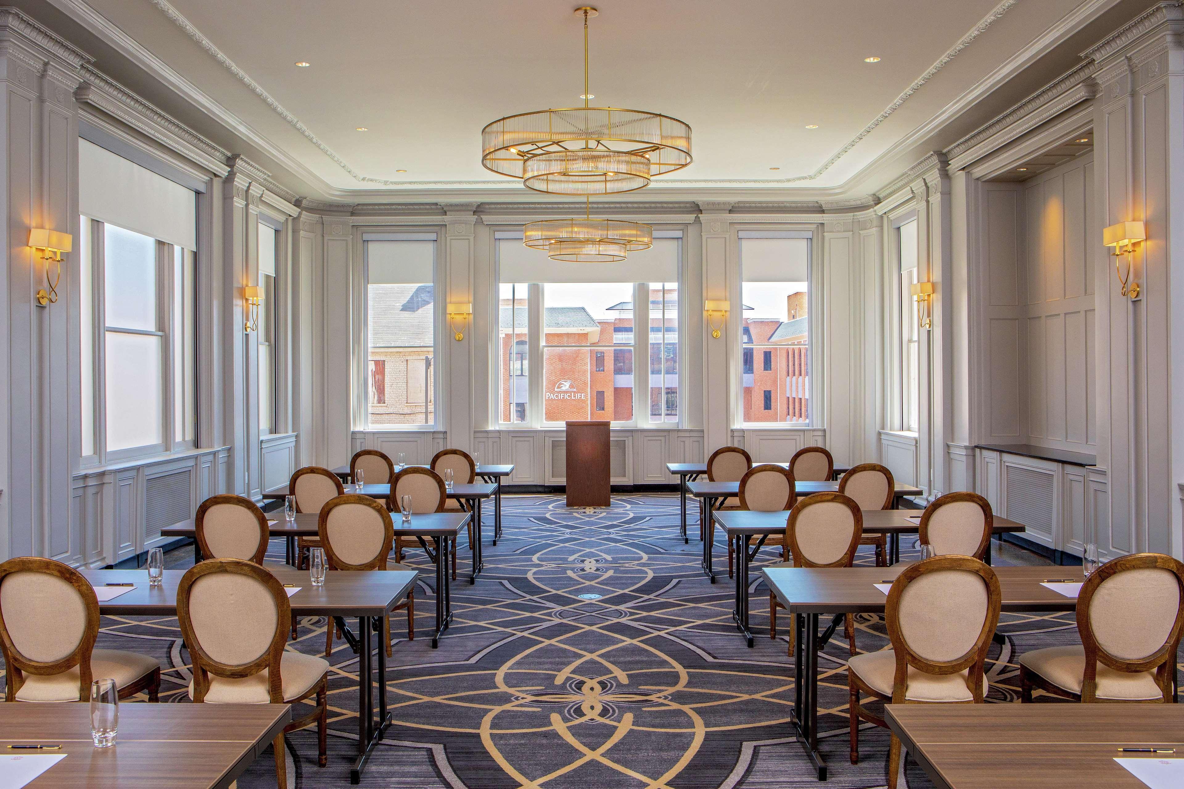 The Virginian Lynchburg, Curio Collection By Hilton Hotel Bagian luar foto